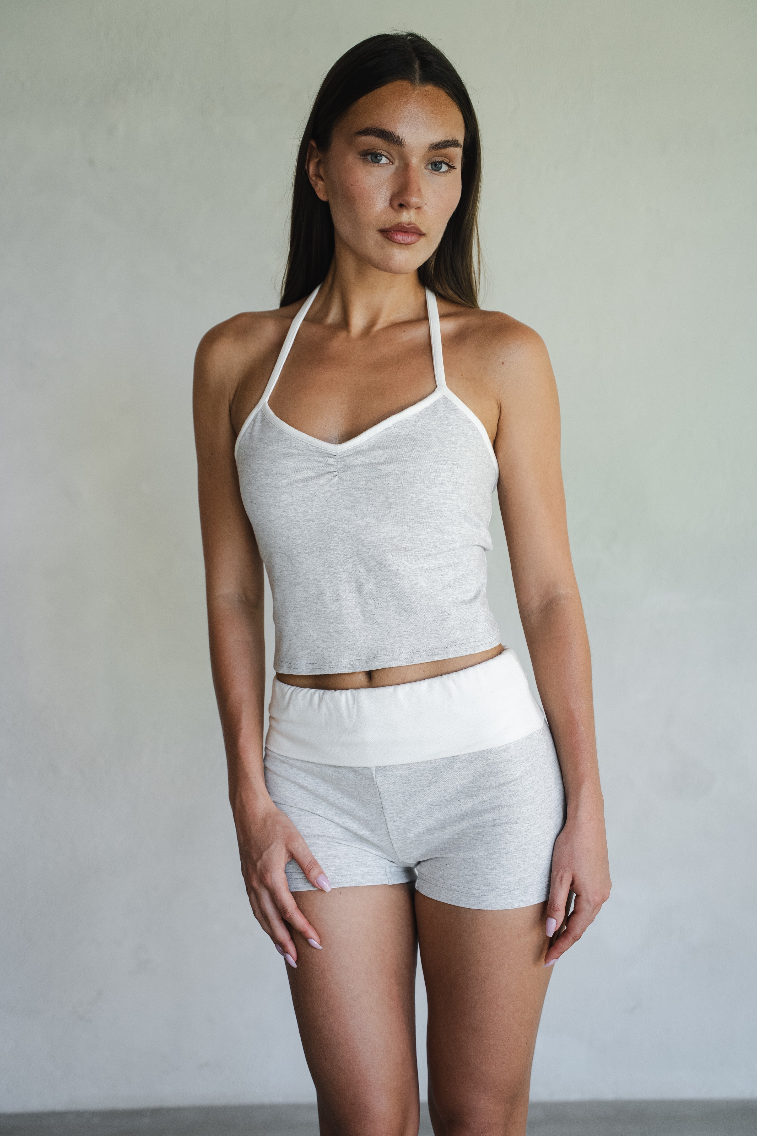 Short yoga sport confortable Tirta - Short Ecovero gris